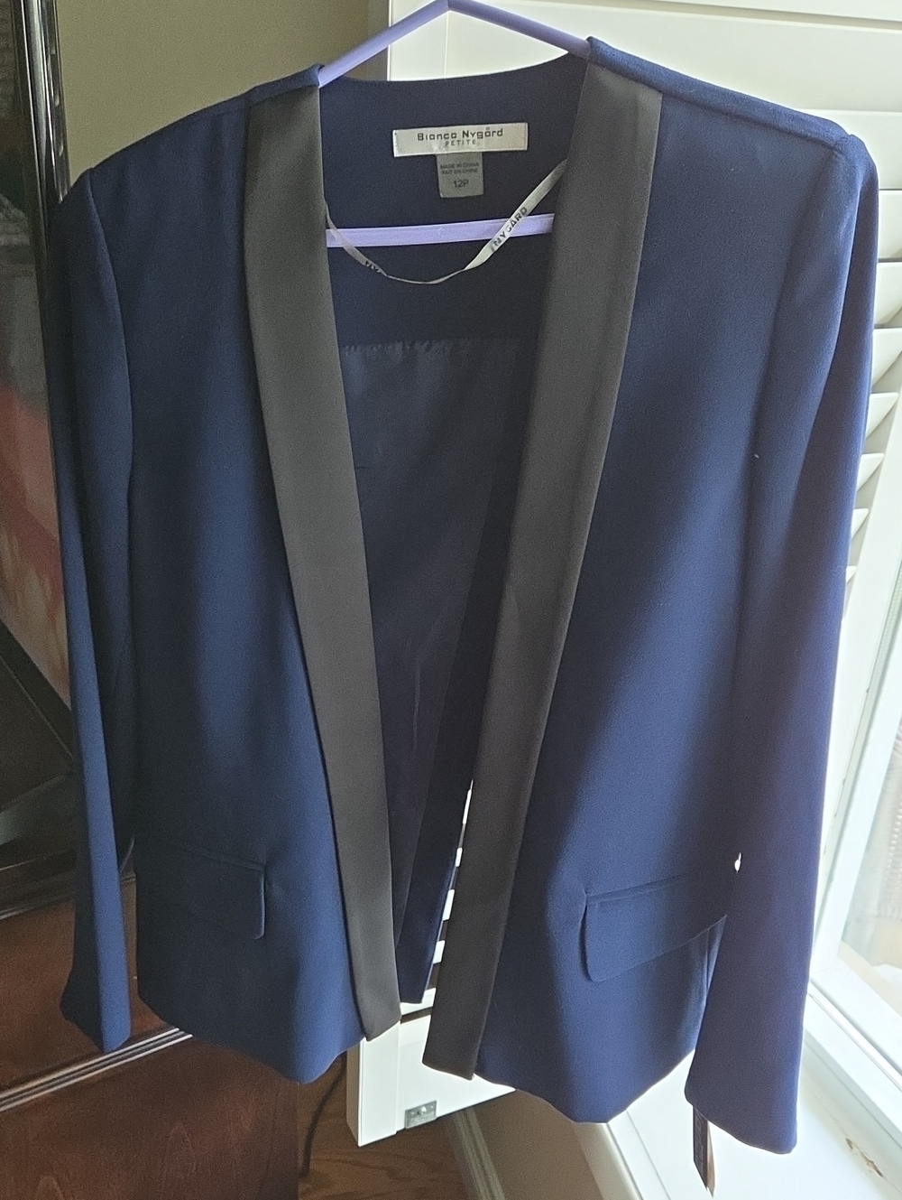 💚NEW With Tags, Unique Bianca Nygard Tuxedo Style blazer - Picture 2 of 5